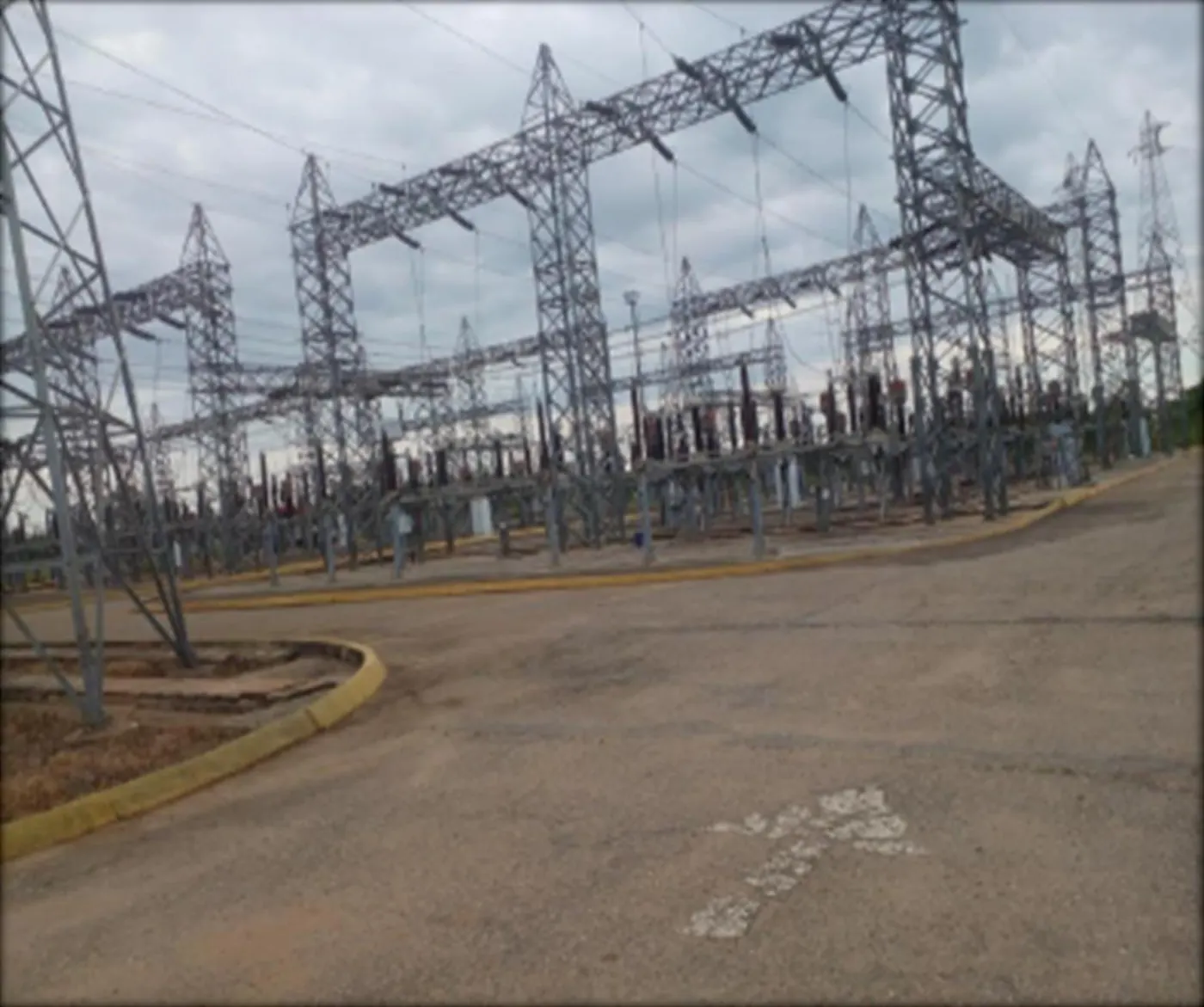 115 and 230 kV electrical substation